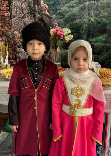 DEN-ChEChENSKOGO-YaZYKA